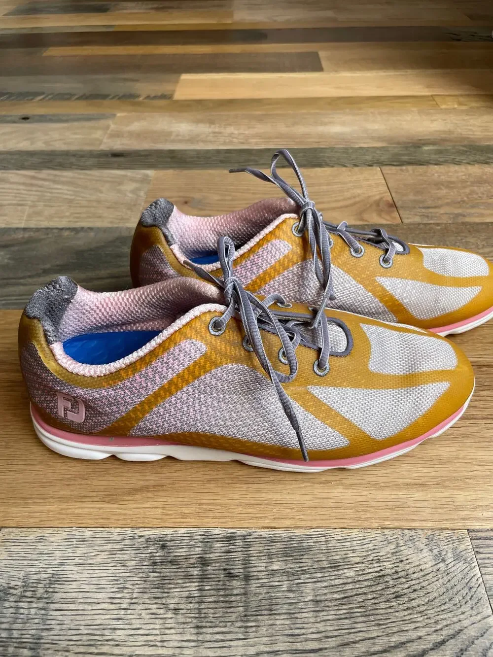FootJoy Women's Spikeless Golf Shoes Pink Gold Mesh Wide 8.5W